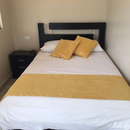 Tababela Airport B&B Экстерьер фото